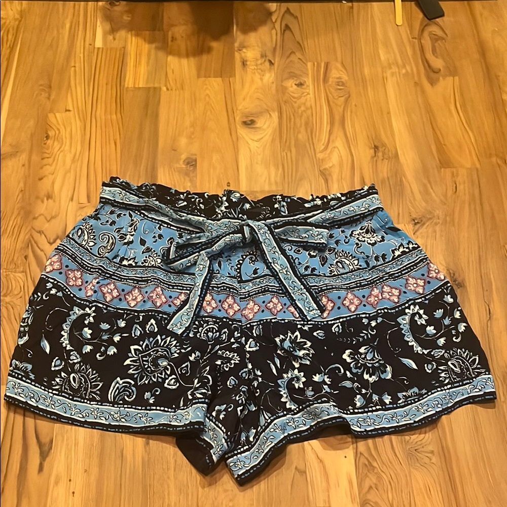 Women's Black and Blue Paisley Shorts